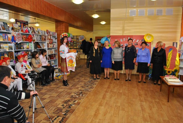 Марьинская районная библиотека отметила 70-летний юбилей