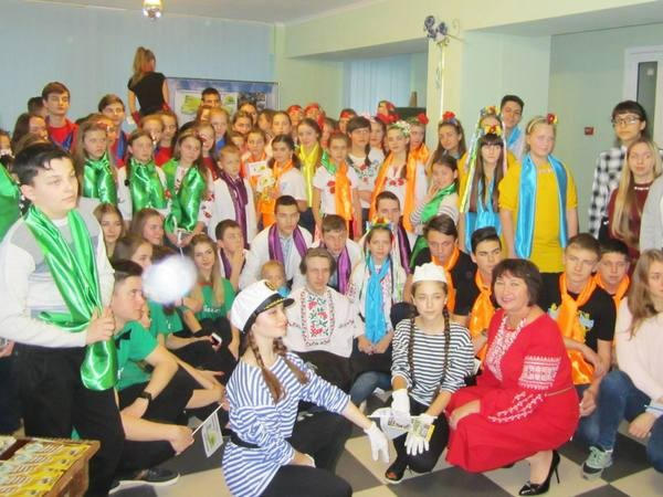 Юннаты Марьинского района приняли участие в фестивале «Экологическими тропами Украины»
