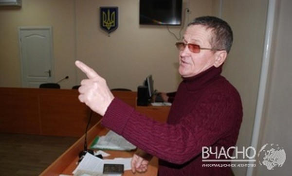 Главу Марьинского района Владимира Мороза обвиняют в «крышевании» незаконных копанок