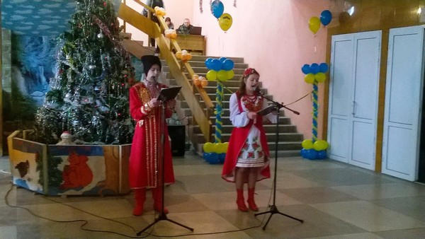 В Марьинке торжественно открыли Молодежный центр «Виктория»