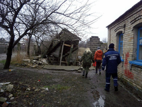 В Марьинском районе проверили пожарную безопасность в проблемных семьях