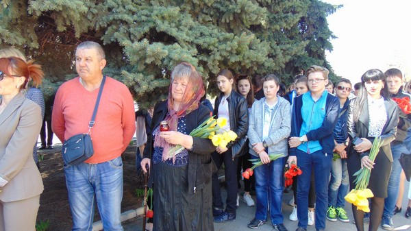 В Марьинке почтили память ликвидаторов аварии на Чернобыльской АЭС