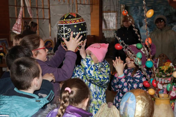 В Марьинке состоялся районный фестиваль «Праздничная писанка»