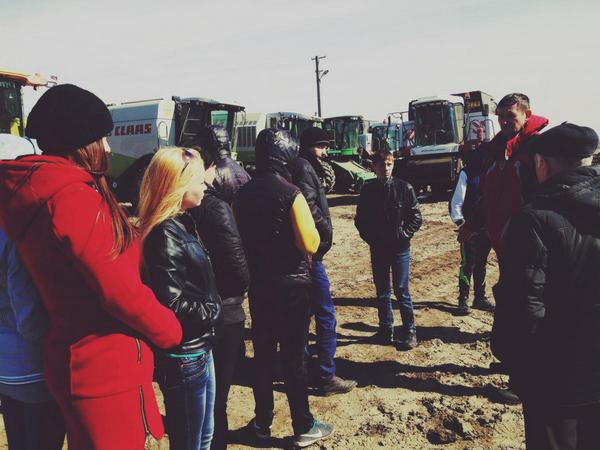 Безработным Марьинского района устроили экскурсию на фермерском хозяйстве
