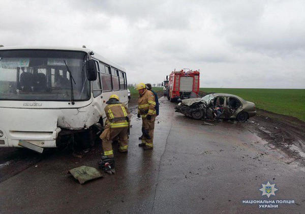 В результате ДТП в Марьинском районе один человек погиб, еще четверо - травмированы