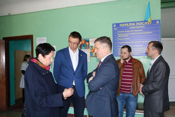 В Марьинском районе открылись агентские пункты по оказанию услуг пенсионерам
