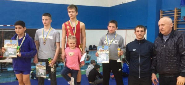 Юные борцы из Угледара завоевали медали на международном турнире
