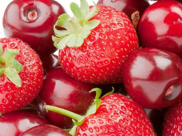 Какими в этом году будут цены на ягоды и фрукты в Украине