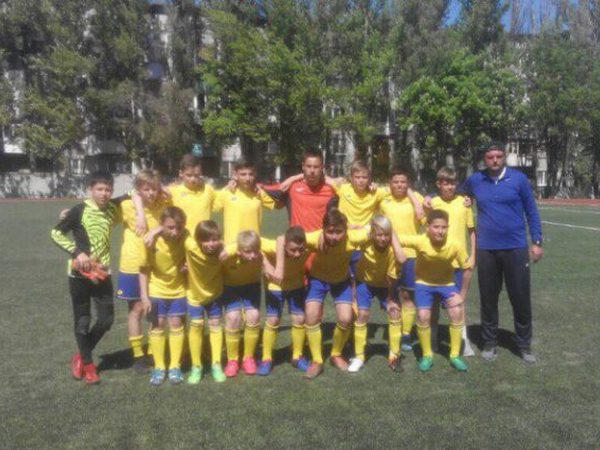 Юные футболисты из Угледара потерпели поражение в 11 туре чемпионата Донецкой области