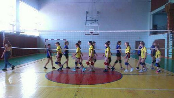 Юные волейболистки из Курахово приняли участие в чемпионате Донецкой области