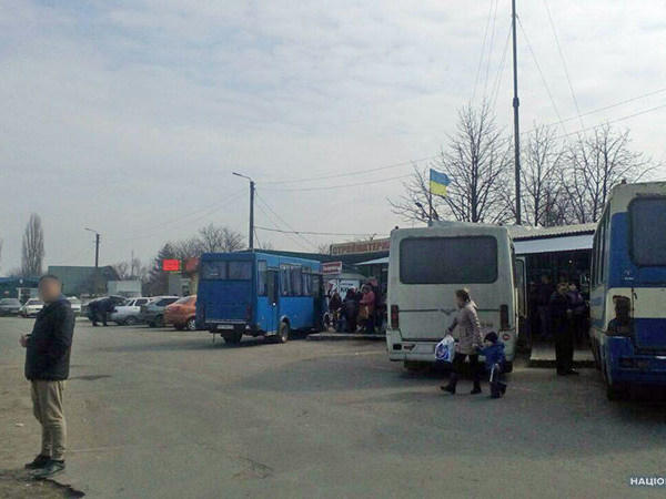На автовокзале в Курахово задержали 17-летнюю девушку, которая сбежала из дома