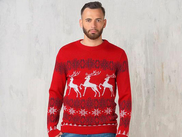 мужской теплый свитер с оленями