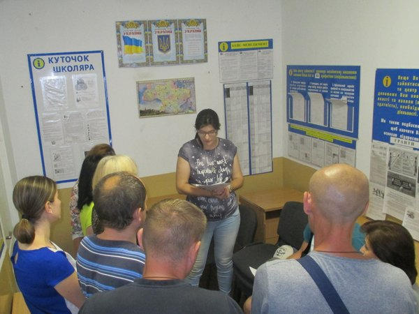 Безработным Марьинского района организовали экскурсию на производство