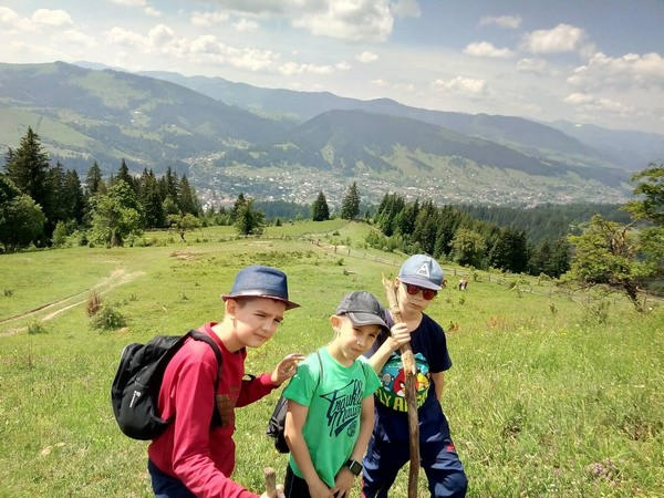 Дети из прифронтовой Марьинки две недели отдыхали в Ивано-Франковской области