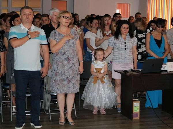В Марьинке почтили память мирных жителей, погибших в необъявленной войне