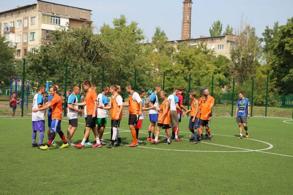 В Угледаре прошел ежегодный Кубок городского головы по мини-футболу