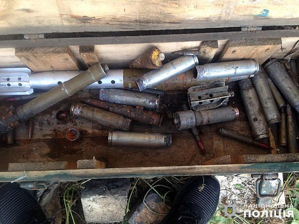 Житель Красногоровки собрал целый арсенал боеприпасов