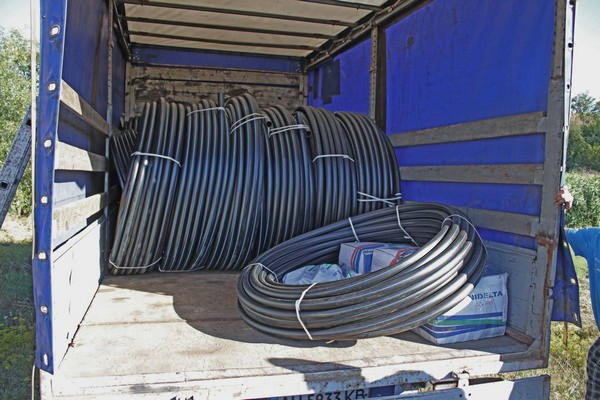 В Марьинский район доставили оборудование и материалы для улучшения водоснабжения