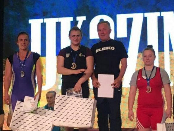 Тяжелоатлетка из Угледара завоевала «бронзу» на Чемпионате Украины