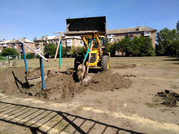 В Курахово приступили к строительству новой спортивной площадки