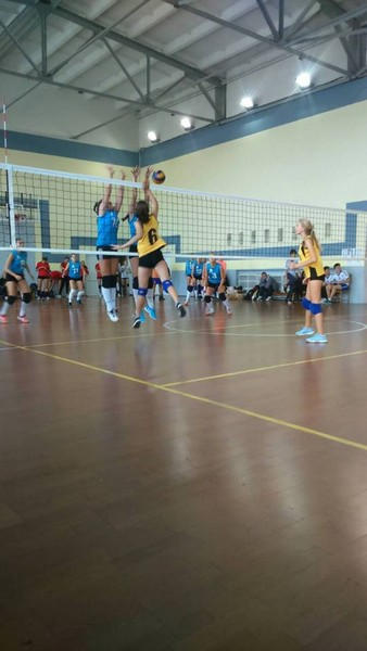 Волейболистки из Курахово приняли участие в чемпионате Донецкой области