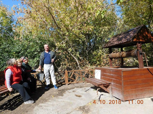 Жители поселка в Марьинском районе благодаря гранту получили безопасный доступ к воде