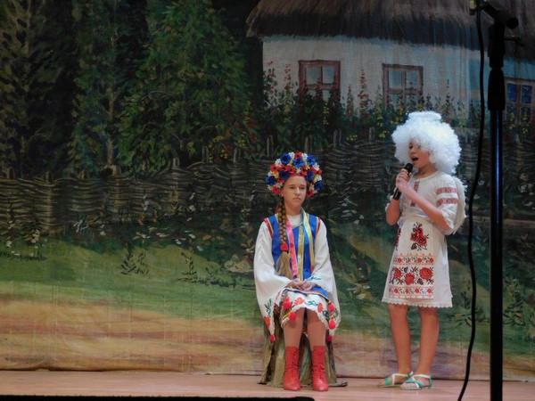 В Курахово ярко отметили Международный день родного языка