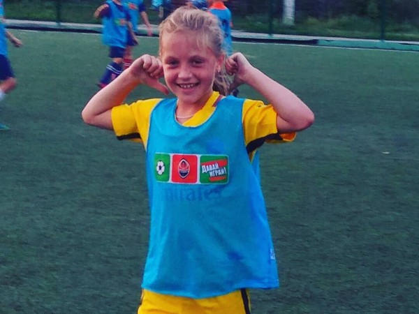 9-летняя девочка из Курахово выйдет на поле в матче «Шахтер» – «Динамо»