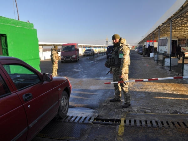 На КПВВ «Марьинка» пограничники предотвратили очередную попытку контрабанды
