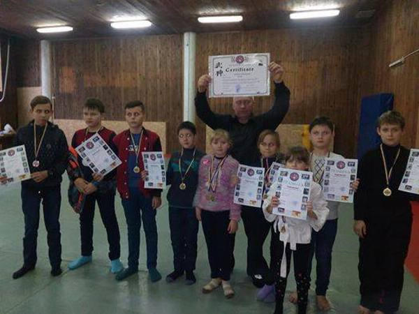 Воспитанники Марьинской ДЮСШ феерично выступили на турнире по всестилевым единоборствам в Киеве