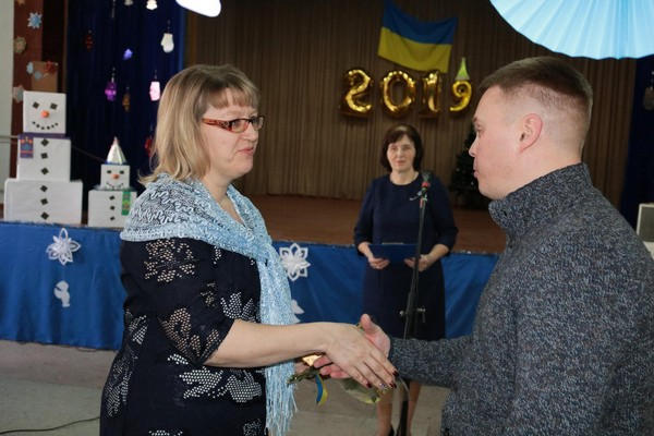 Две жительницы Марьинского района удостоены звания «Мать-героиня»