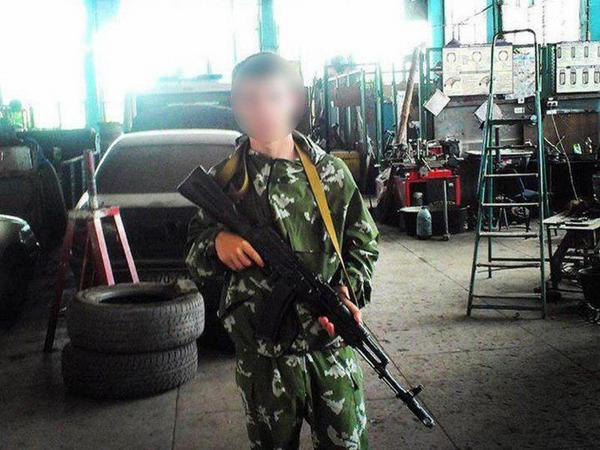 Пока парень служил в рядах боевиков «ДНР», его родители спокойно жили в Угледаре