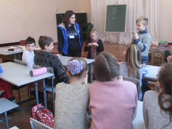 Как школьникам Марьинского района помогают выбрать будущую профессию