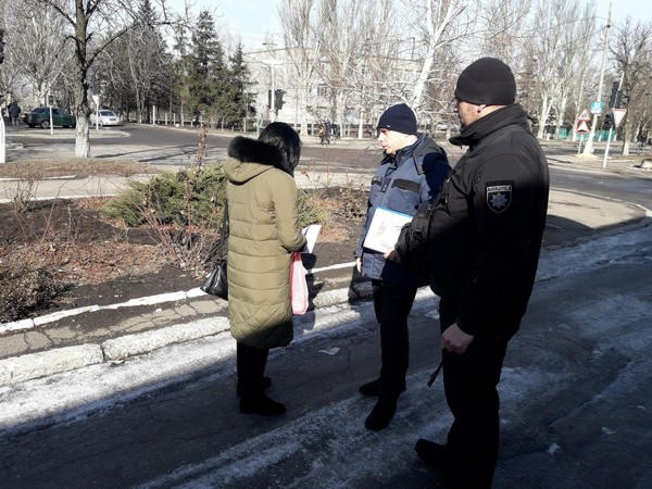 Жителям прифронтовой Марьинки напомнили о безопасности
