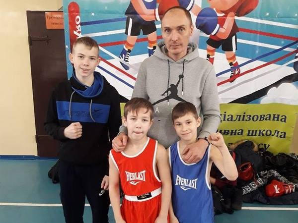 Боксеры из Марьинки завоевали три «золота» на Открытом первенстве Донецкой области