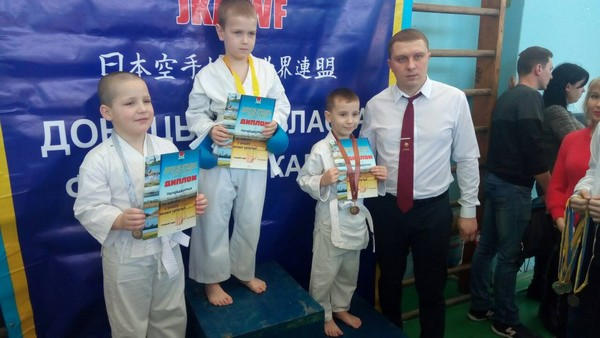 Чемпионат Марьинского района по каратэ собрал спортсменов со всей области