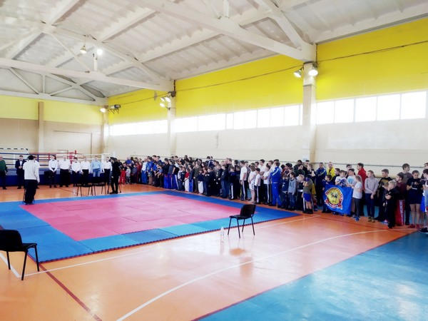 Команда из Курахово заняла второе место на чемпионате Донецкой области по кикбоксингу WAKO
