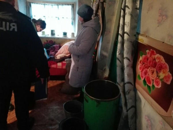 Полиция и соцслужбы проинспектировали «проблемные» семьи в Марьинском районе
