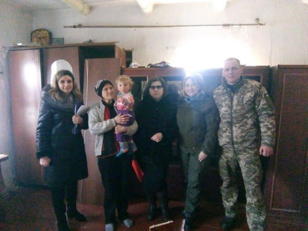 В Марьинском районе соцработники с военными провели рейд по «проблемным» семьям