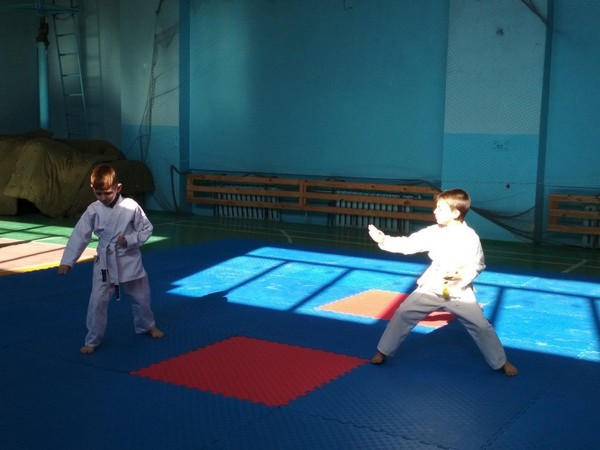 Чемпионат Марьинского района по каратэ собрал спортсменов со всей области