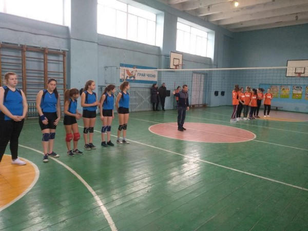 В Курахово прошел районный этап чемпионата Донецкой области по волейболу