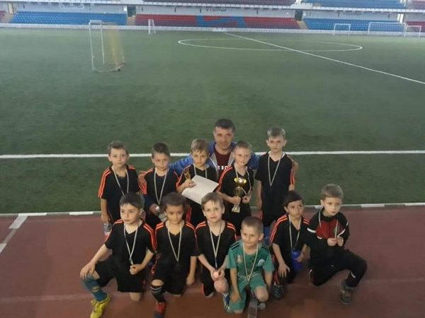 Угледарские футболисты приняли участие в турнире «Будущие чемпионы»