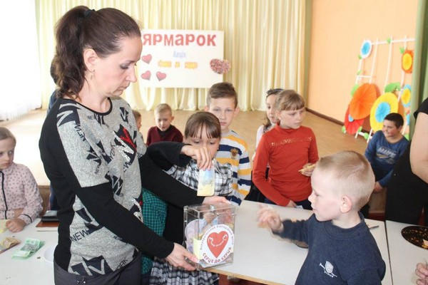 Марьинский район присоединился к Всеукраинской акции «Сердце к сердцу»