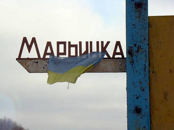 В районе Марьинки не утихает «стрелкотня»