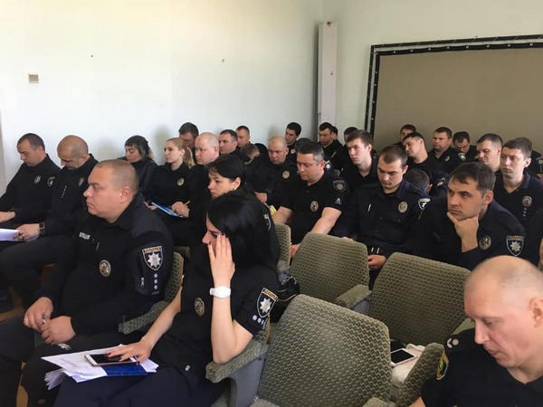 Личный состав Марьинского отделения полиции подняли по «тревоге»