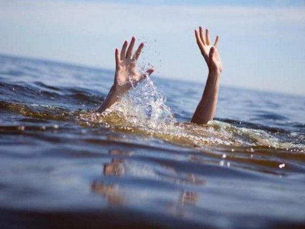В Кураховском водохранилище утонула женщина