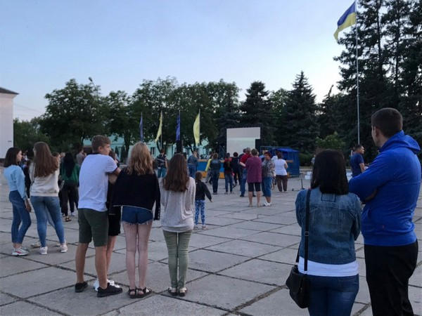 Как в Курахово отметили День Конституции Украины