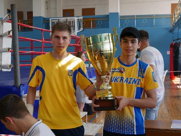 Кураховские кикбоксеры выиграли домашний «Кубок Донбасса»