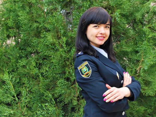Победительницей конкурса «Лицо Марьинского отделения полиции» стала следователь Ирина Челгий