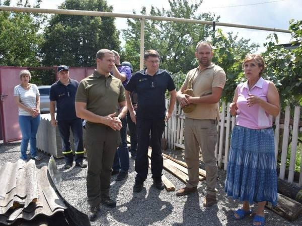 Новый глава Донетчины Павел Кириленко посетил прифронтовые Марьинку и Красногоровку